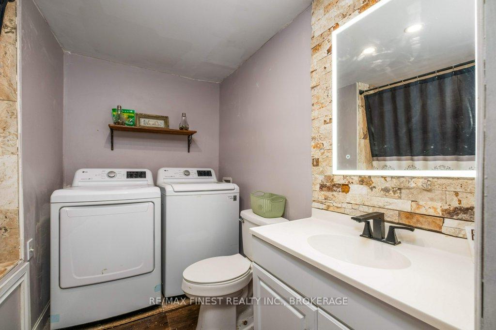 Photo 19 of Unit 11, 5633 Bath Road, Loyalist, Lennox and Addington - South — HOMEH