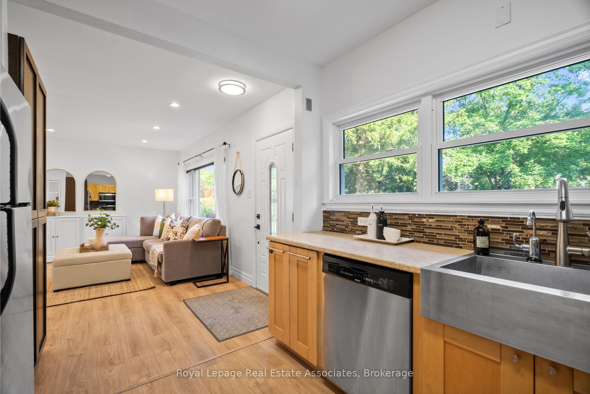 Photo 6 of 196 Sheldon Avenue N, Kitchener, Eastwood — HOMEH