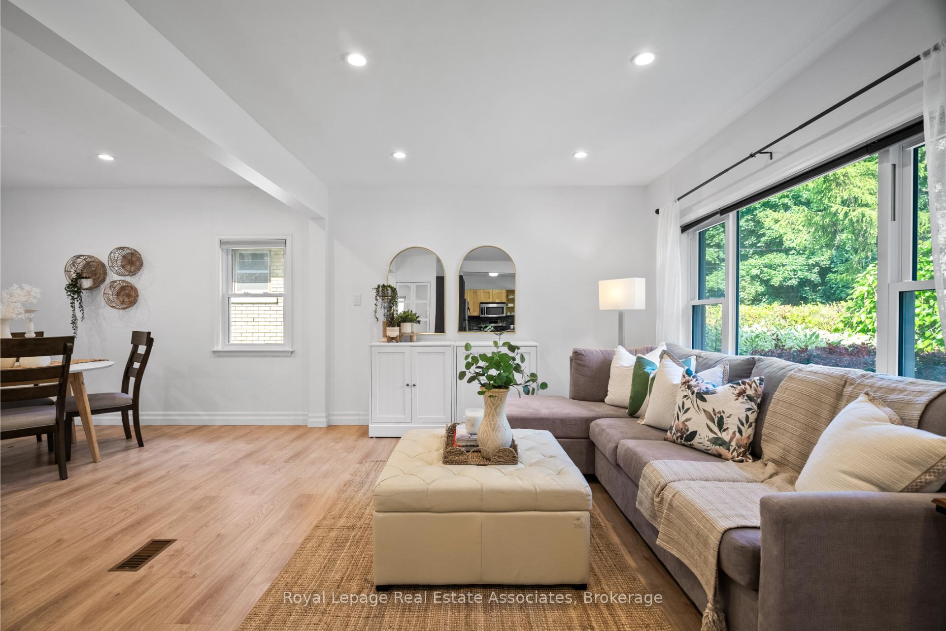 Photo 8 of 196 Sheldon Avenue N, Kitchener, Eastwood — HOMEH