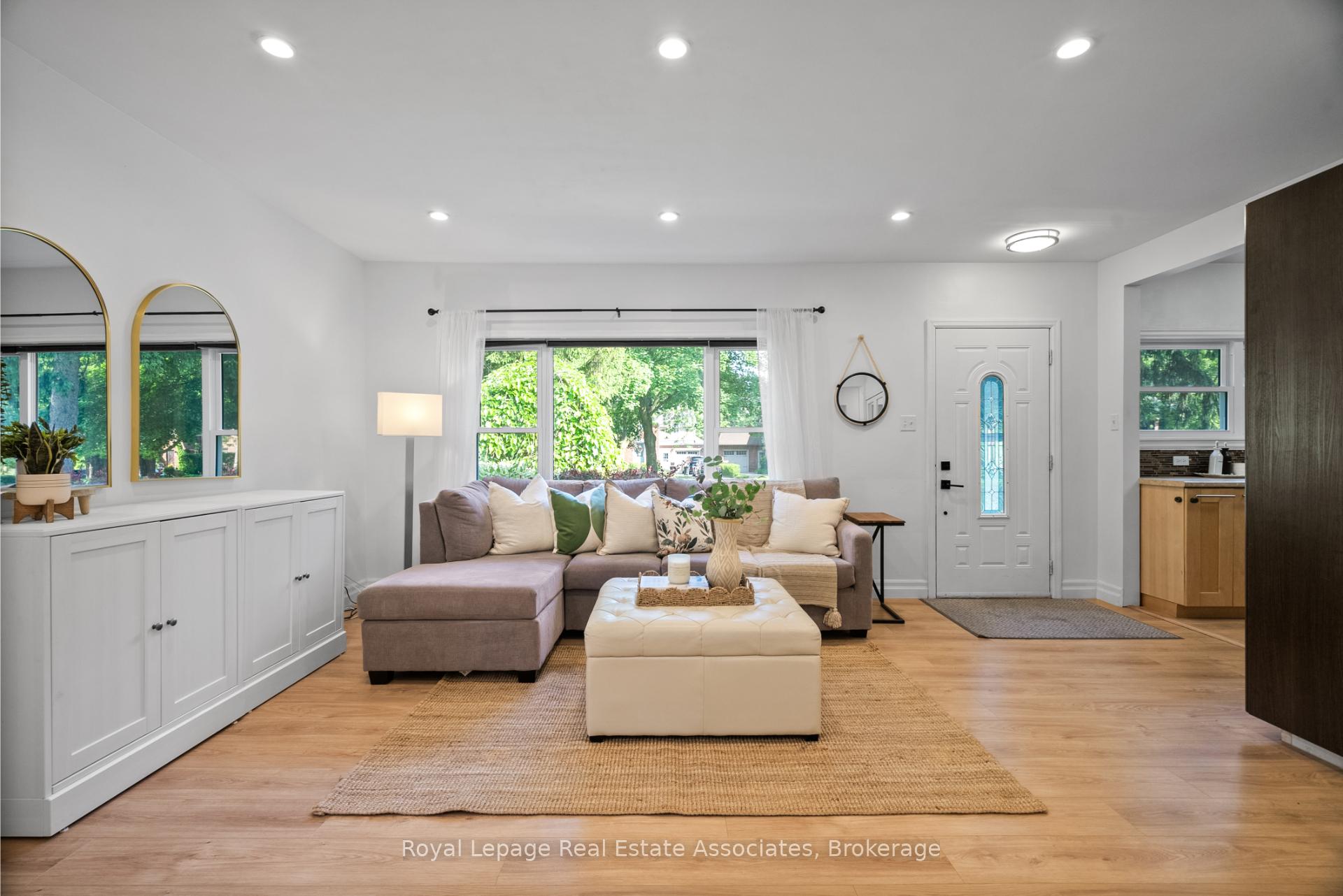 Photo 9 of 196 Sheldon Avenue N, Kitchener, Eastwood — HOMEH