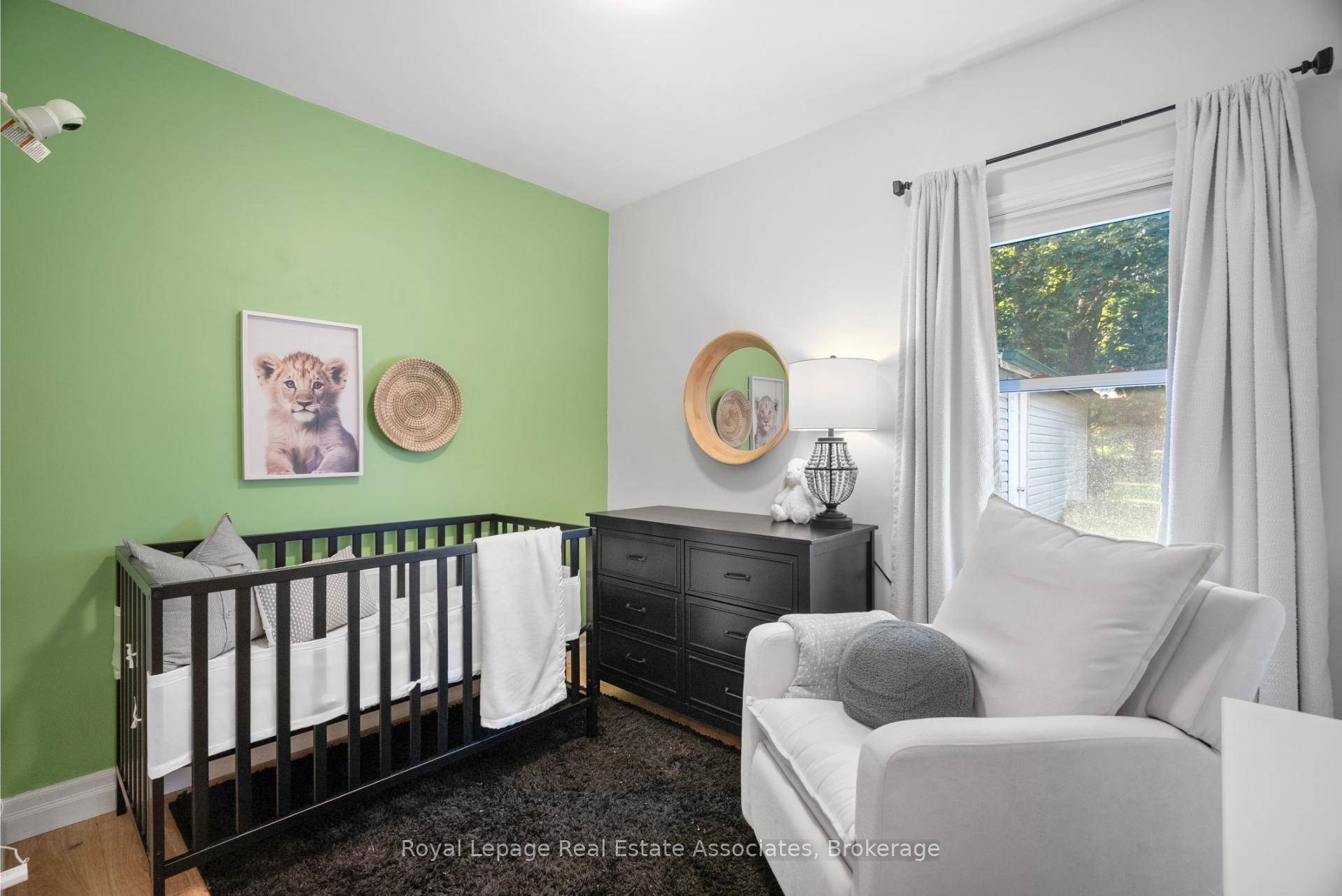Photo 21 of 196 Sheldon Avenue N, Kitchener, Eastwood — HOMEH