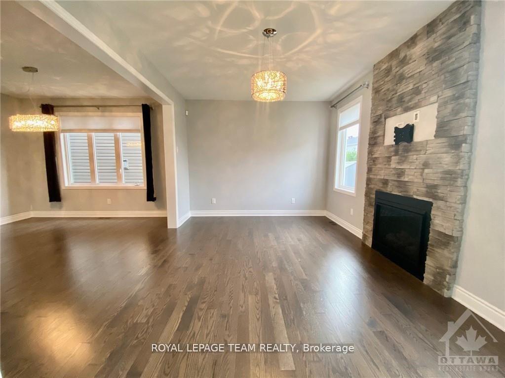 Photo 5 of 333 Meadowbreeze Drive, Ottawa, Kanata - Emerald Meadows/Trailwest — HOMEH