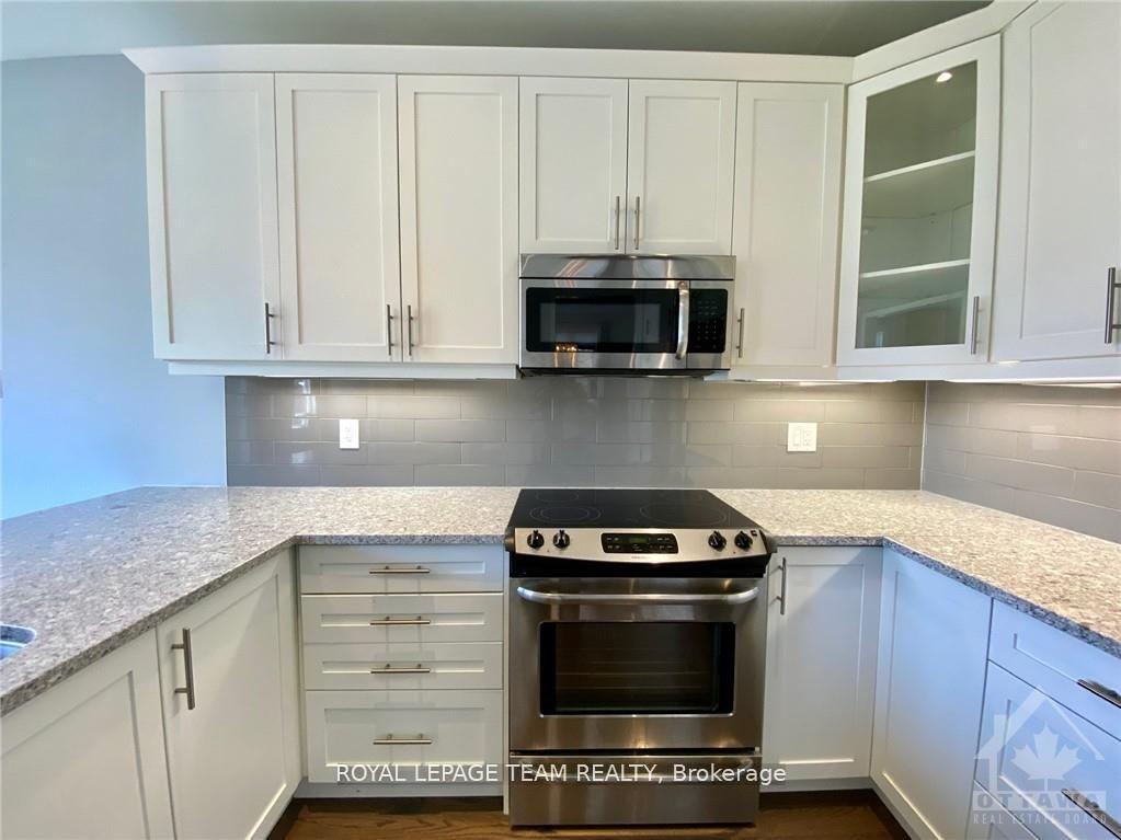 Photo 7 of 333 Meadowbreeze Drive, Ottawa, Kanata - Emerald Meadows/Trailwest — HOMEH