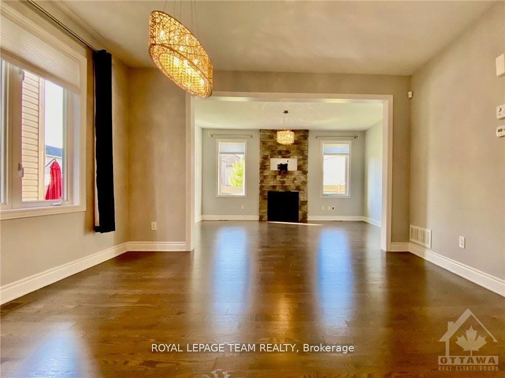Photo 12 of 333 Meadowbreeze Drive, Ottawa, Kanata - Emerald Meadows/Trailwest — HOMEH