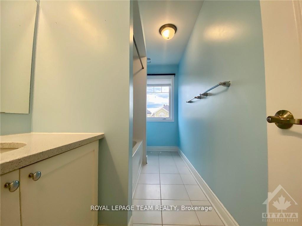 Photo 22 of 333 Meadowbreeze Drive, Ottawa, Kanata - Emerald Meadows/Trailwest — HOMEH