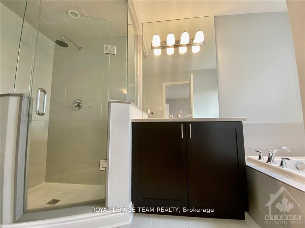 Photo 30 of 333 Meadowbreeze Drive, Ottawa, Kanata - Emerald Meadows/Trailwest — HOMEH