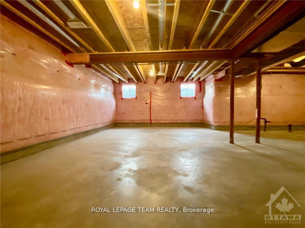 Photo 33 of 333 Meadowbreeze Drive, Ottawa, Kanata - Emerald Meadows/Trailwest — HOMEH