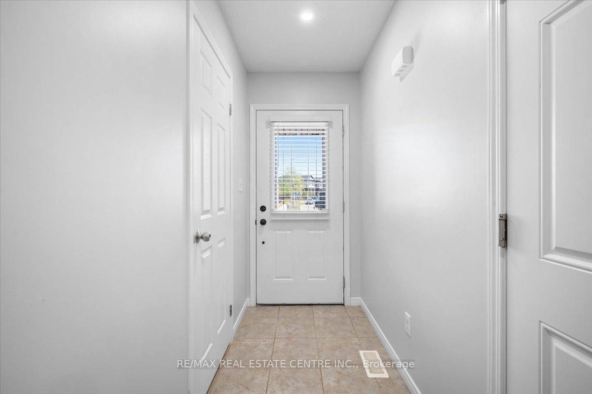 Photo 3 of 175 Maitland Street, Kitchener — HOMEH