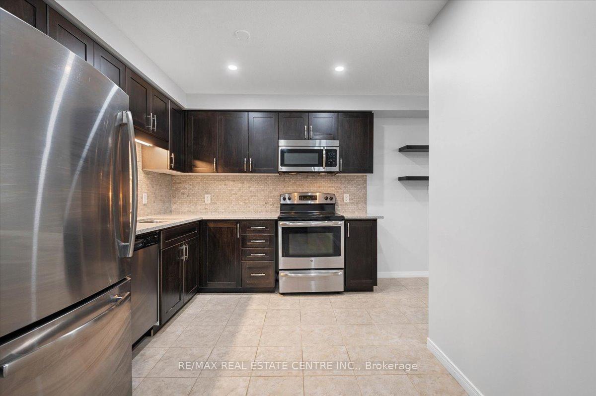 Photo 5 of 175 Maitland Street, Kitchener — HOMEH