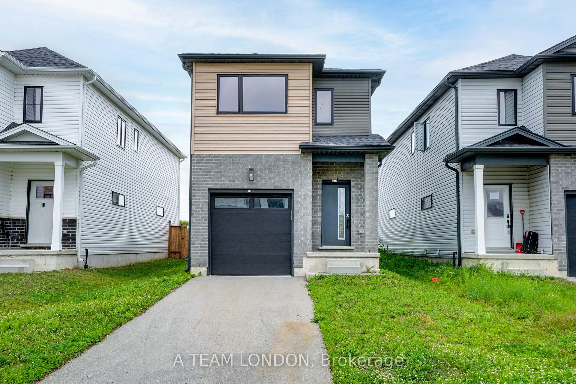 Front of 1612 Capri Crescent