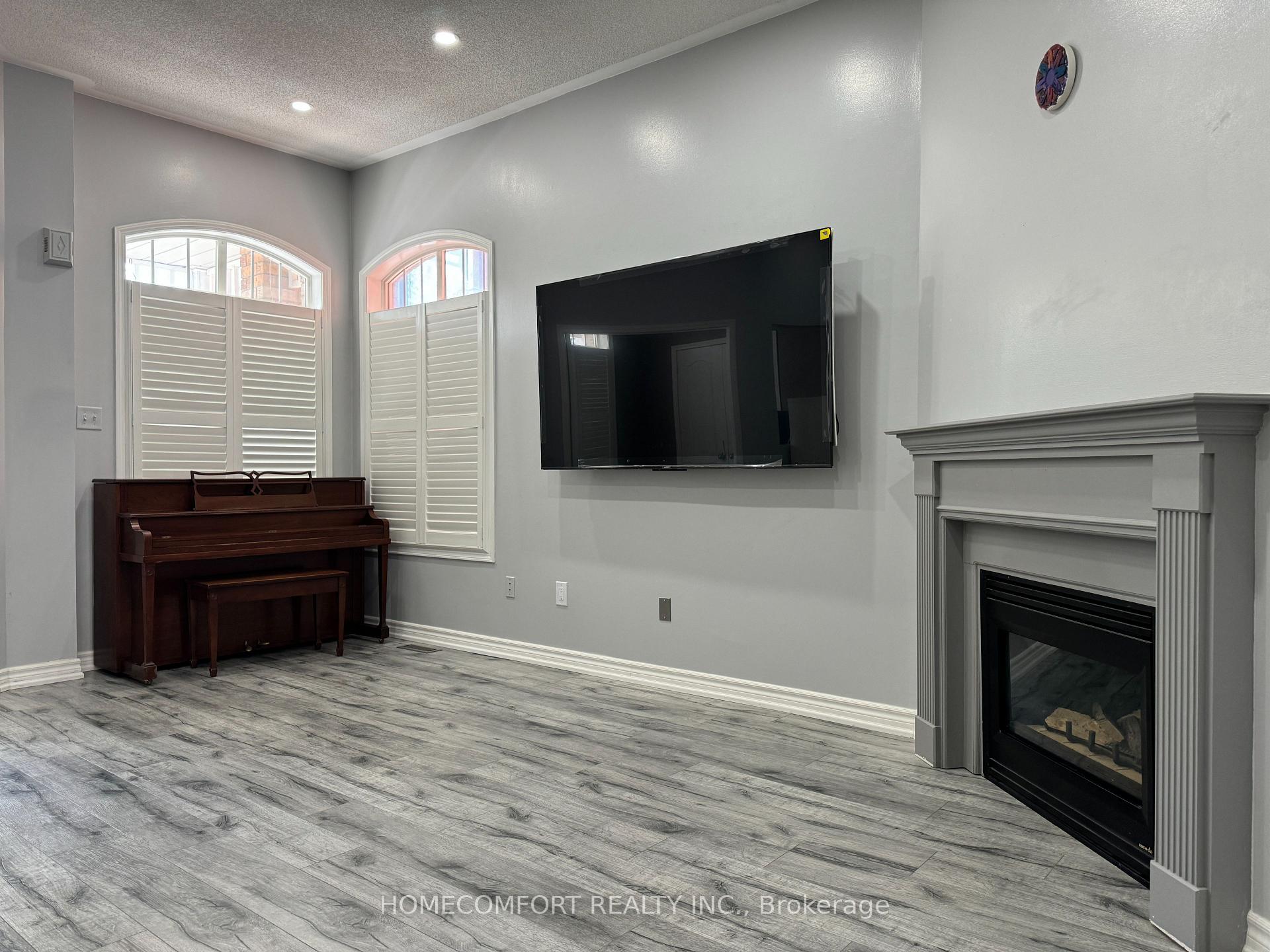 Photo 5 of 18 Glendennan Avenue, Markham, Cornell — HOMEH