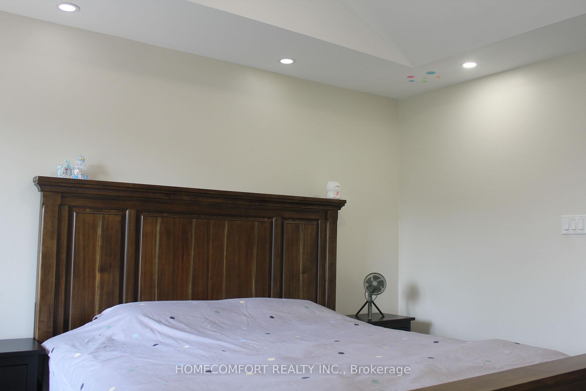 Photo 16 of 18 Glendennan Avenue, Markham, Cornell — HOMEH