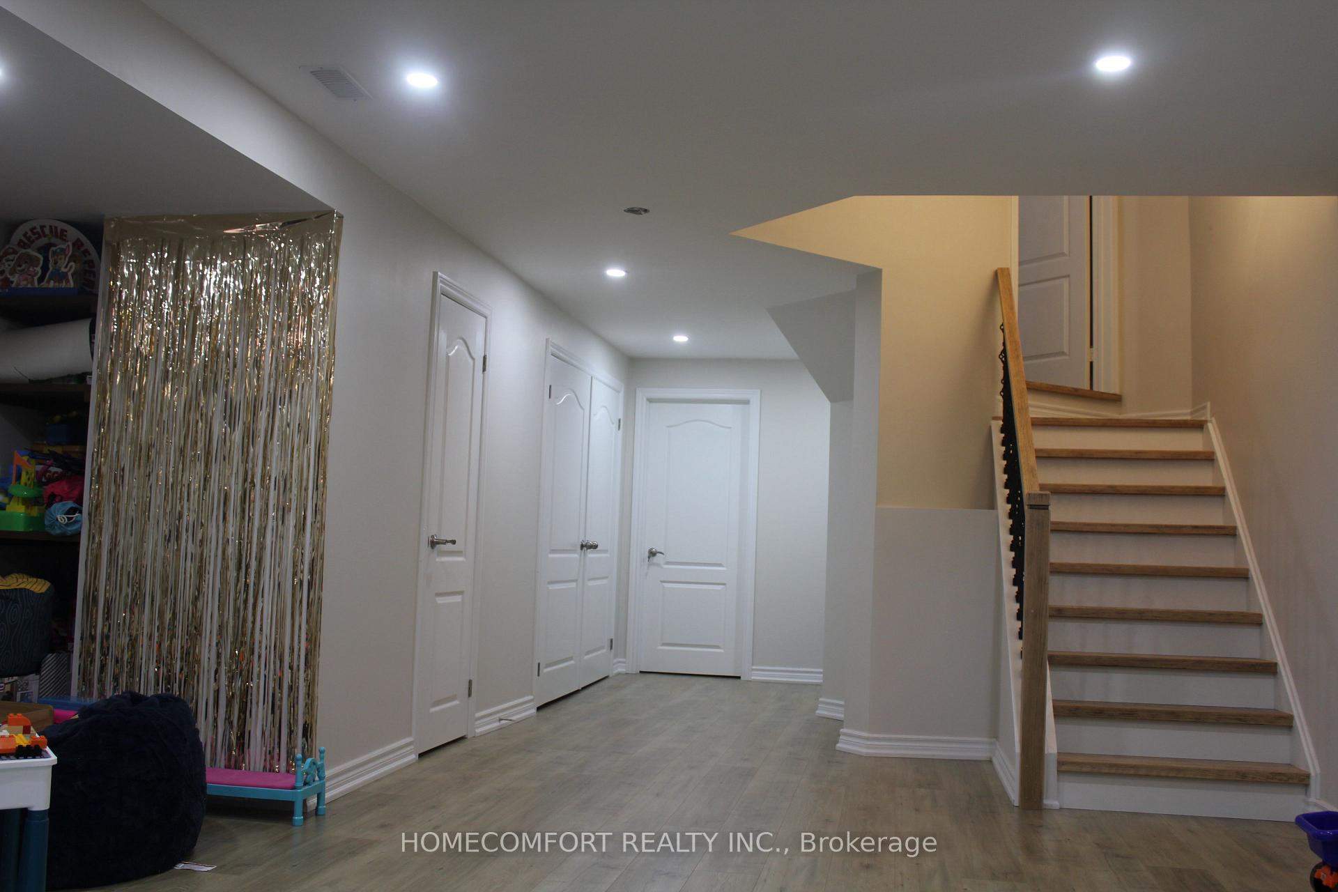 Photo 23 of 18 Glendennan Avenue, Markham, Cornell — HOMEH