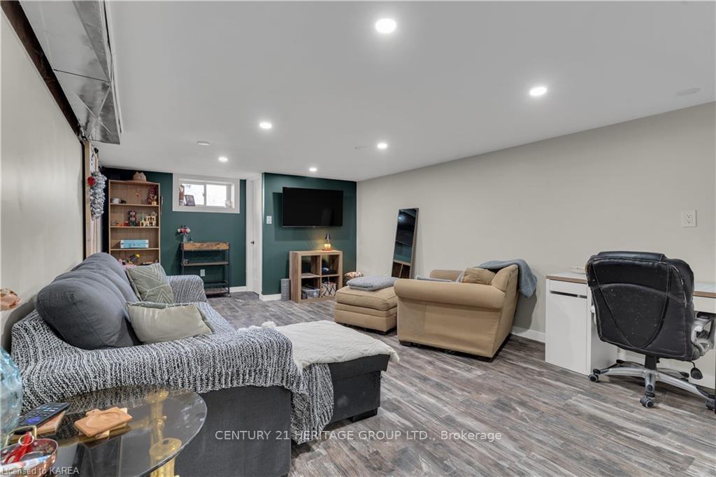 Photo 24 of 5153 Bath Road, Loyalist, Lennox and Addington - South — HOMEH
