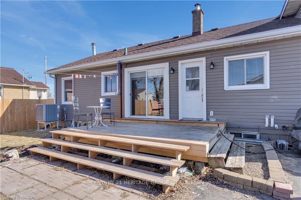 Photo 30 of 5153 Bath Road, Loyalist, Lennox and Addington - South — HOMEH