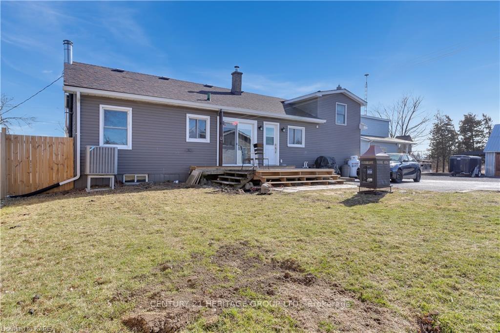 Photo 31 of 5153 Bath Road, Loyalist, Lennox and Addington - South — HOMEH