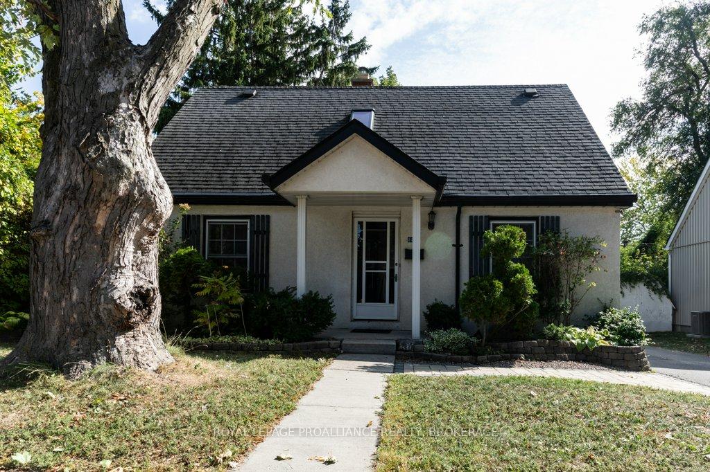 Front of 337 Palace Road