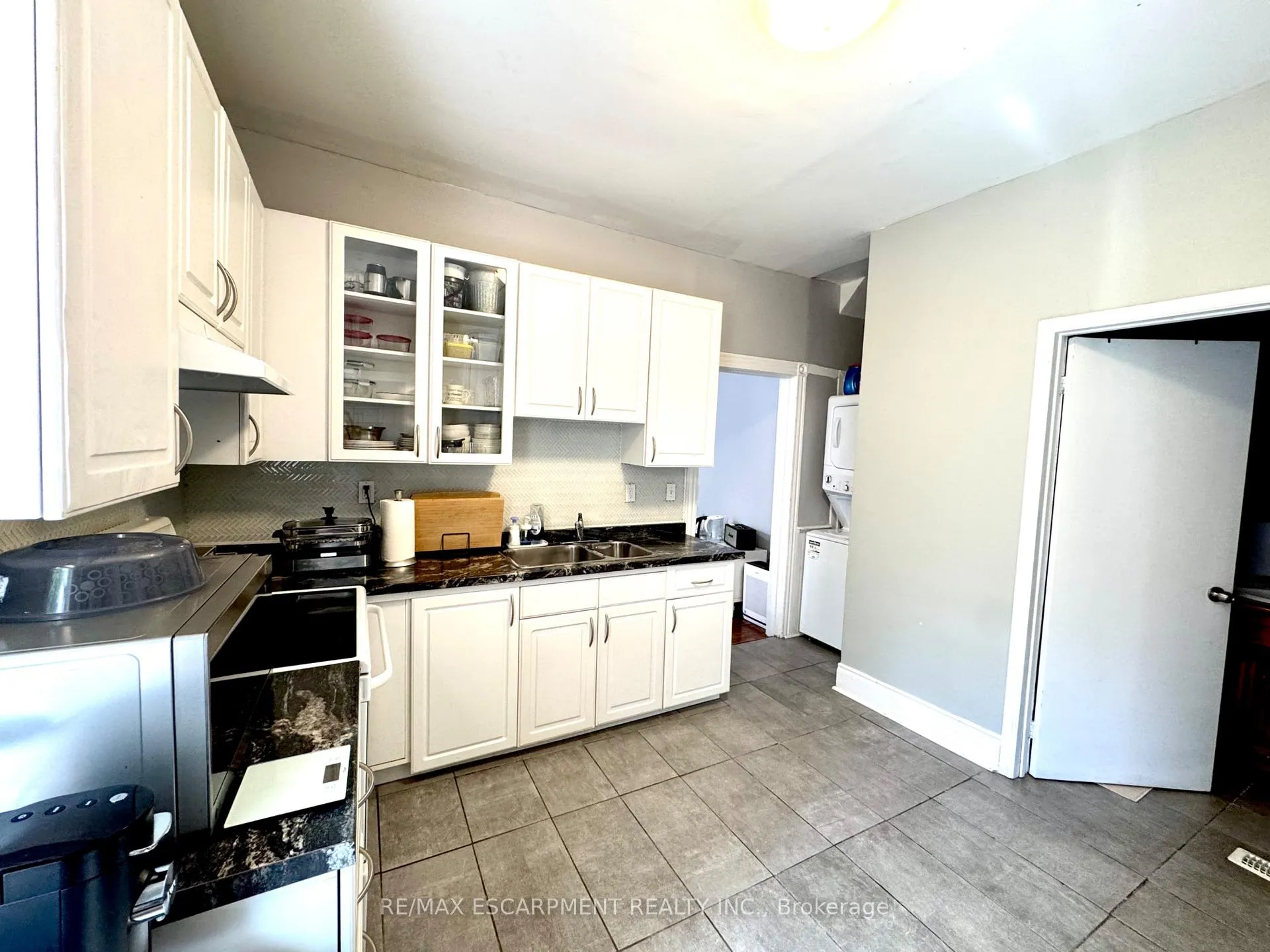 Photo 6 of Unit 1, 108 Birch Avenue, Hamilton, Gibson — HOMEH