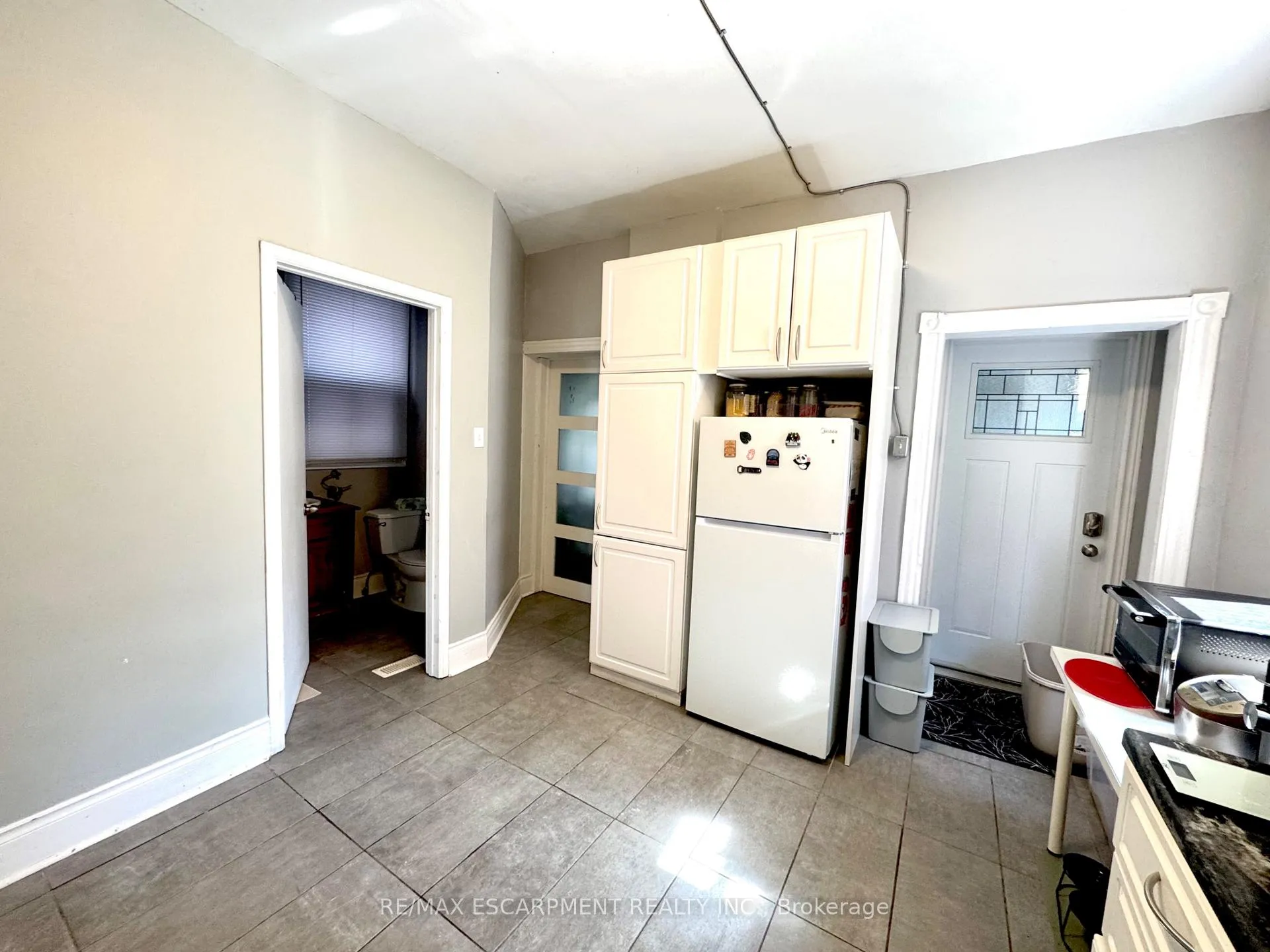 Photo 8 of Unit 1, 108 Birch Avenue, Hamilton, Gibson — HOMEH