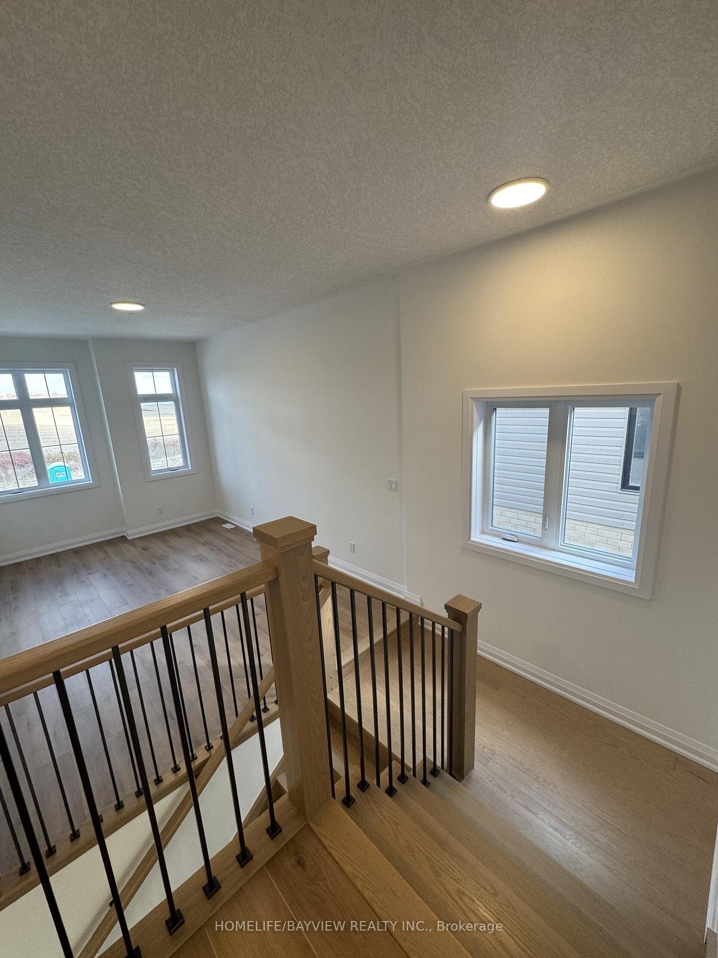Photo 9 of 193 Benninger Dr., Kitchener — HOMEH