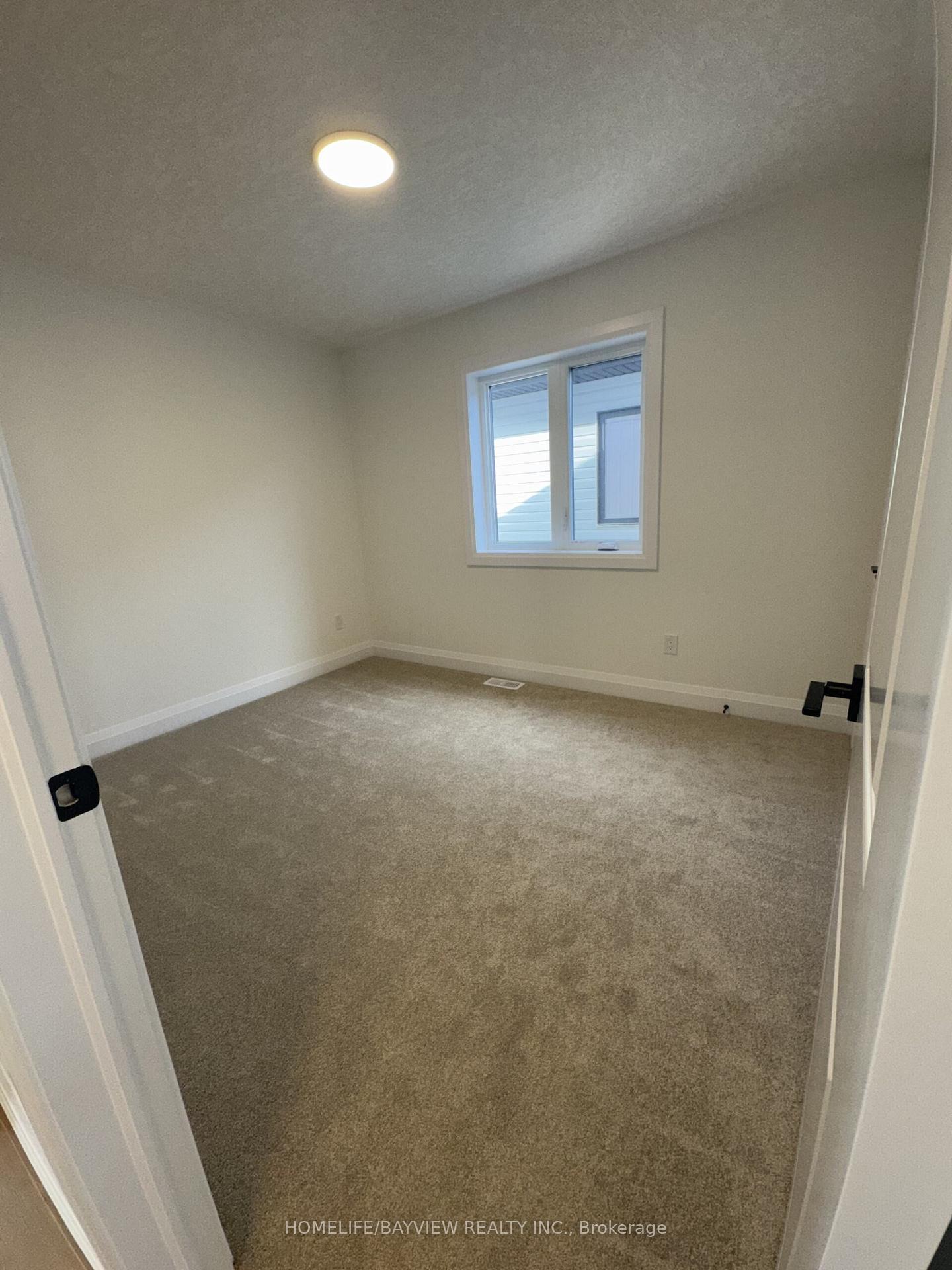 Photo 12 of 193 Benninger Dr., Kitchener — HOMEH