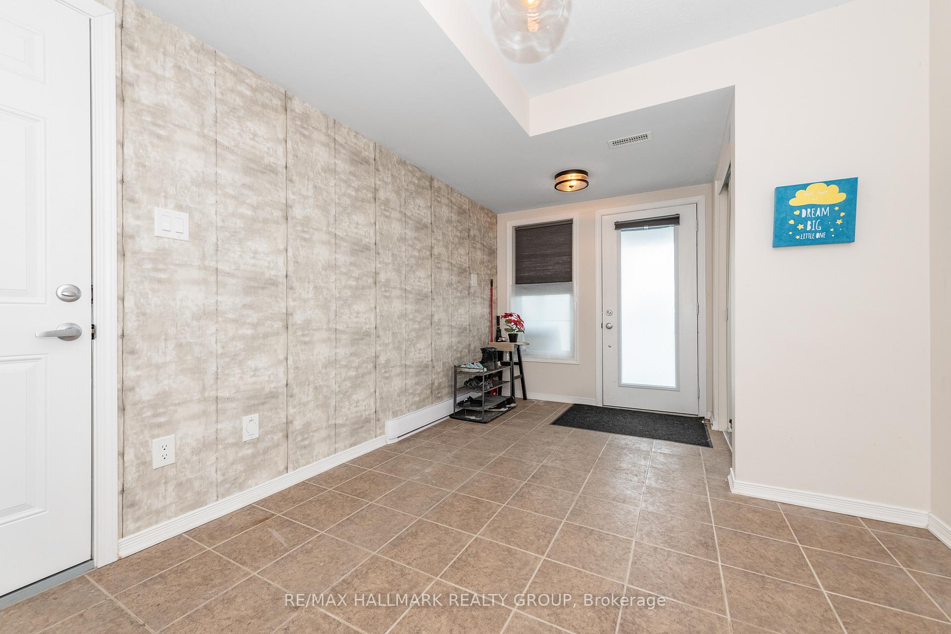 Photo 4 of 791 Element Private, Ottawa, Kanata - Emerald Meadows/Trailwest — HOMEH