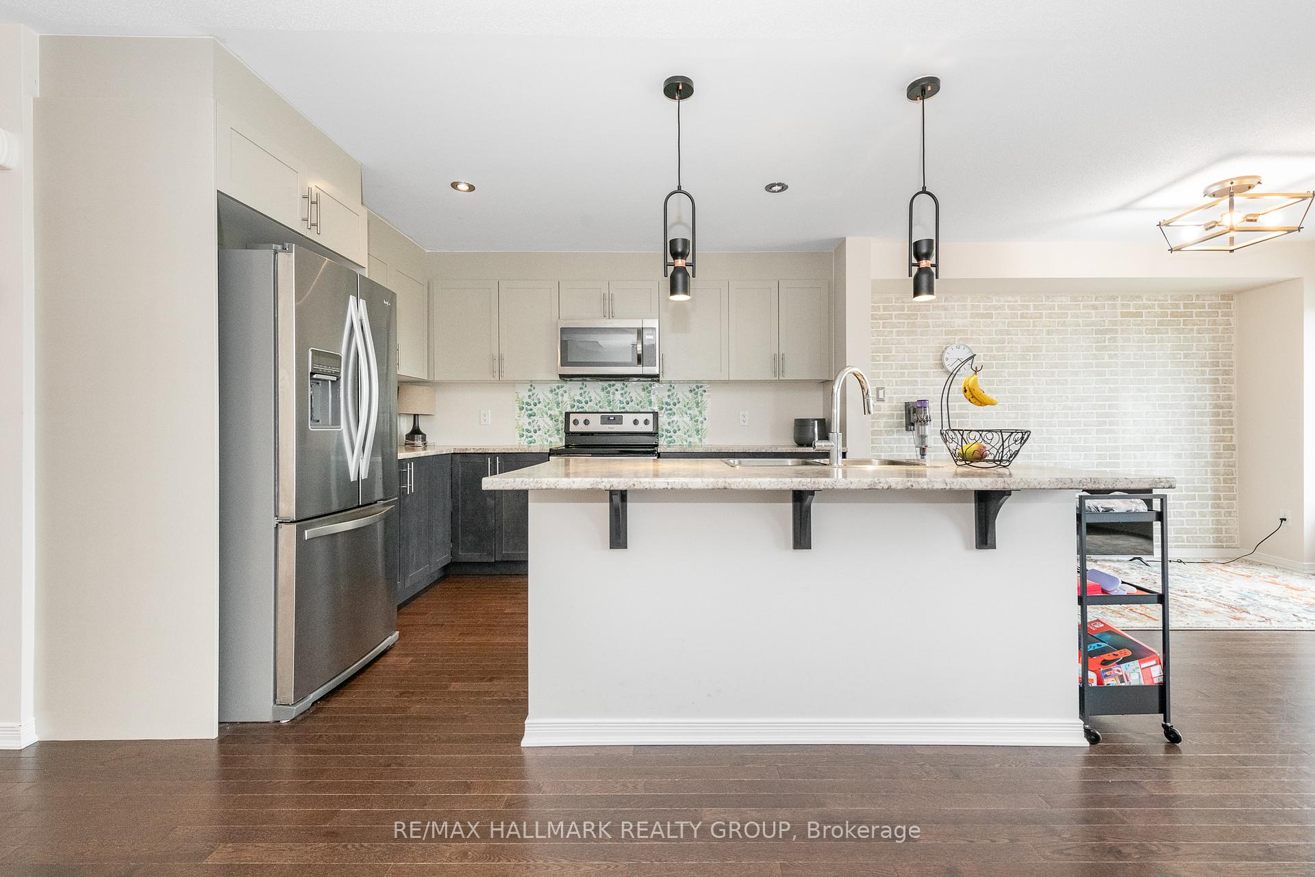 Photo 13 of 791 Element Private, Ottawa, Kanata - Emerald Meadows/Trailwest — HOMEH