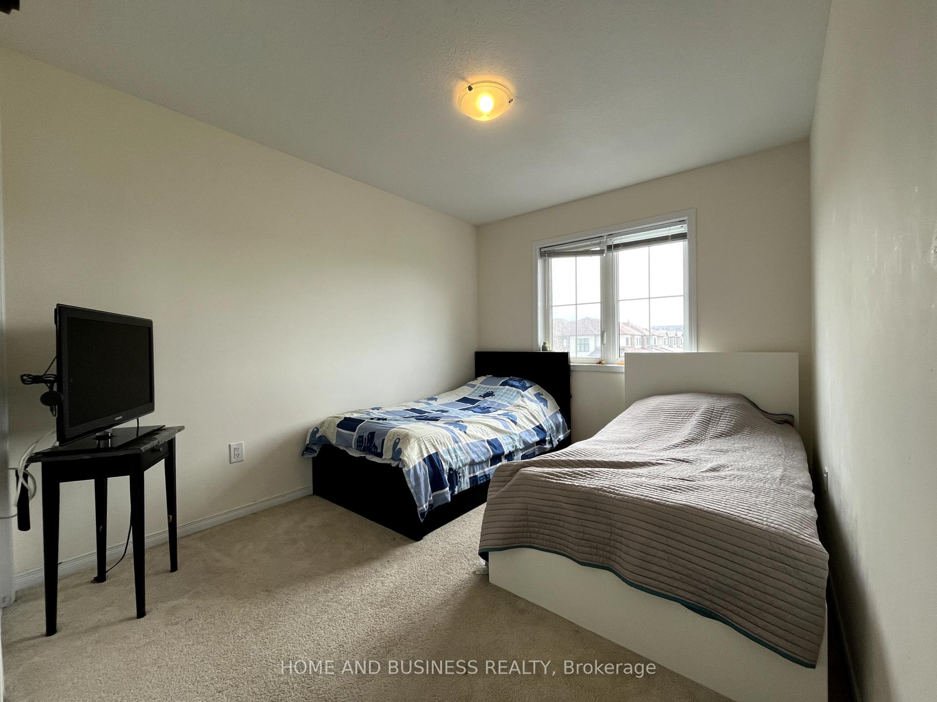 Photo 25 of 27 Allcroft Court, Hamilton, Stoney Creek Mountain — HOMEH