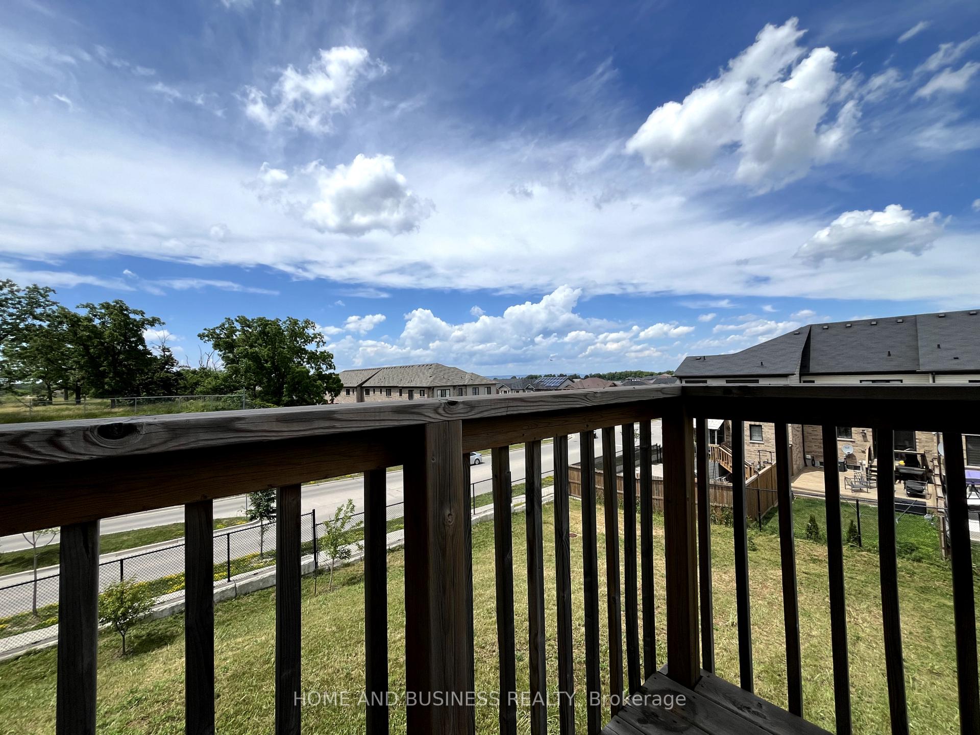Photo 31 of 27 Allcroft Court, Hamilton, Stoney Creek Mountain — HOMEH