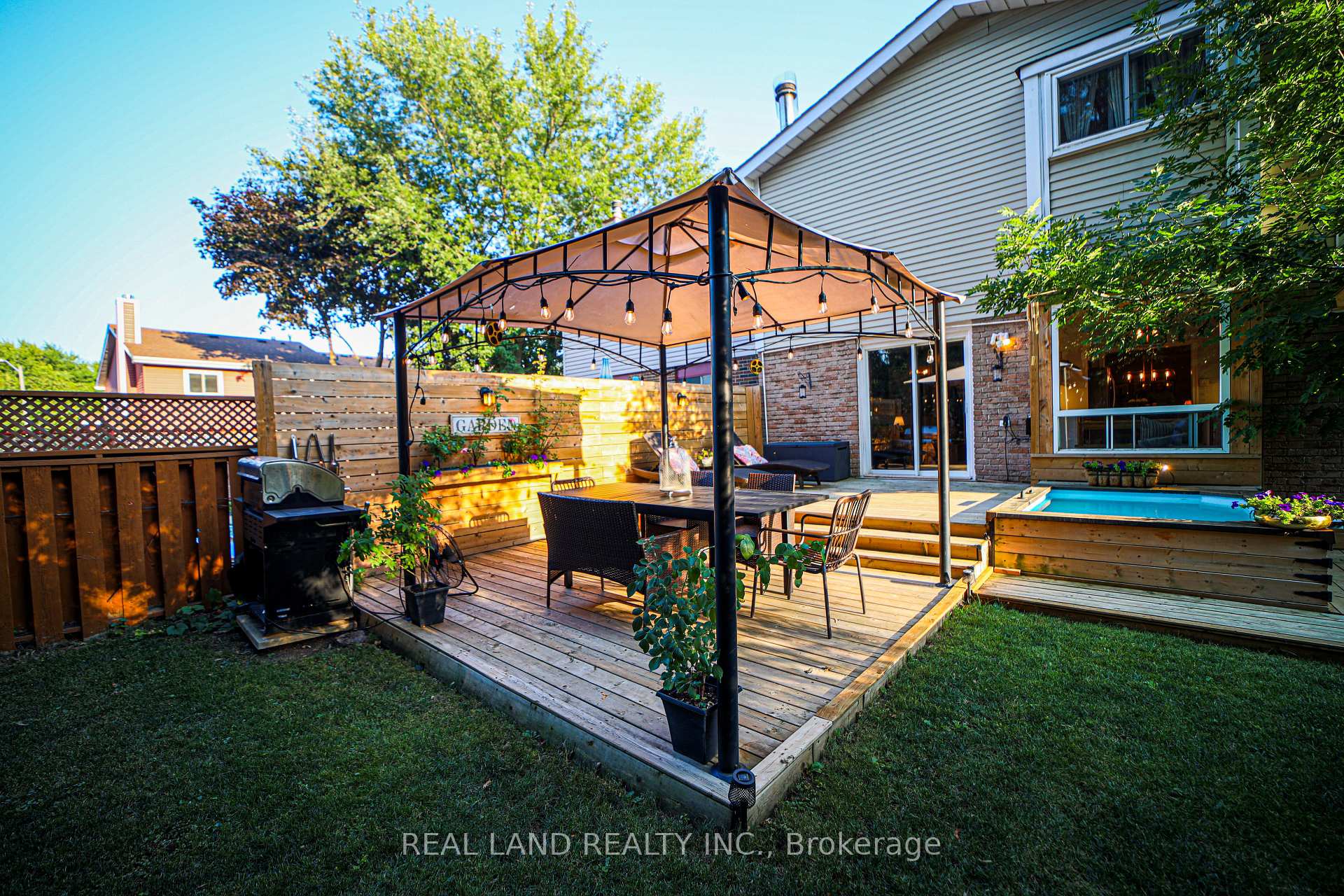Photo 19 of 34 Lilac Avenue, Markham, Aileen-Willowbrook — HOMEH