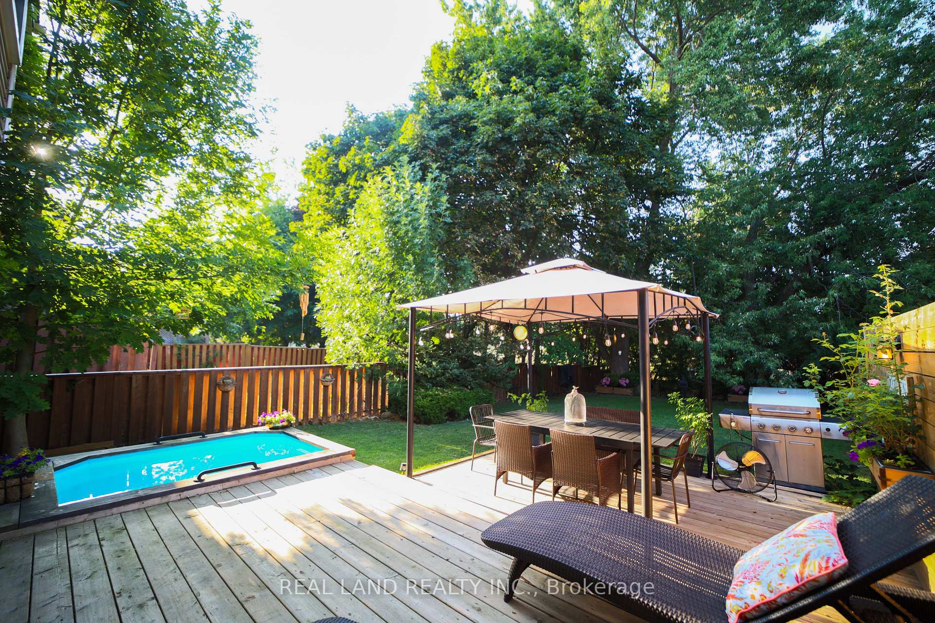 Photo 20 of 34 Lilac Avenue, Markham, Aileen-Willowbrook — HOMEH