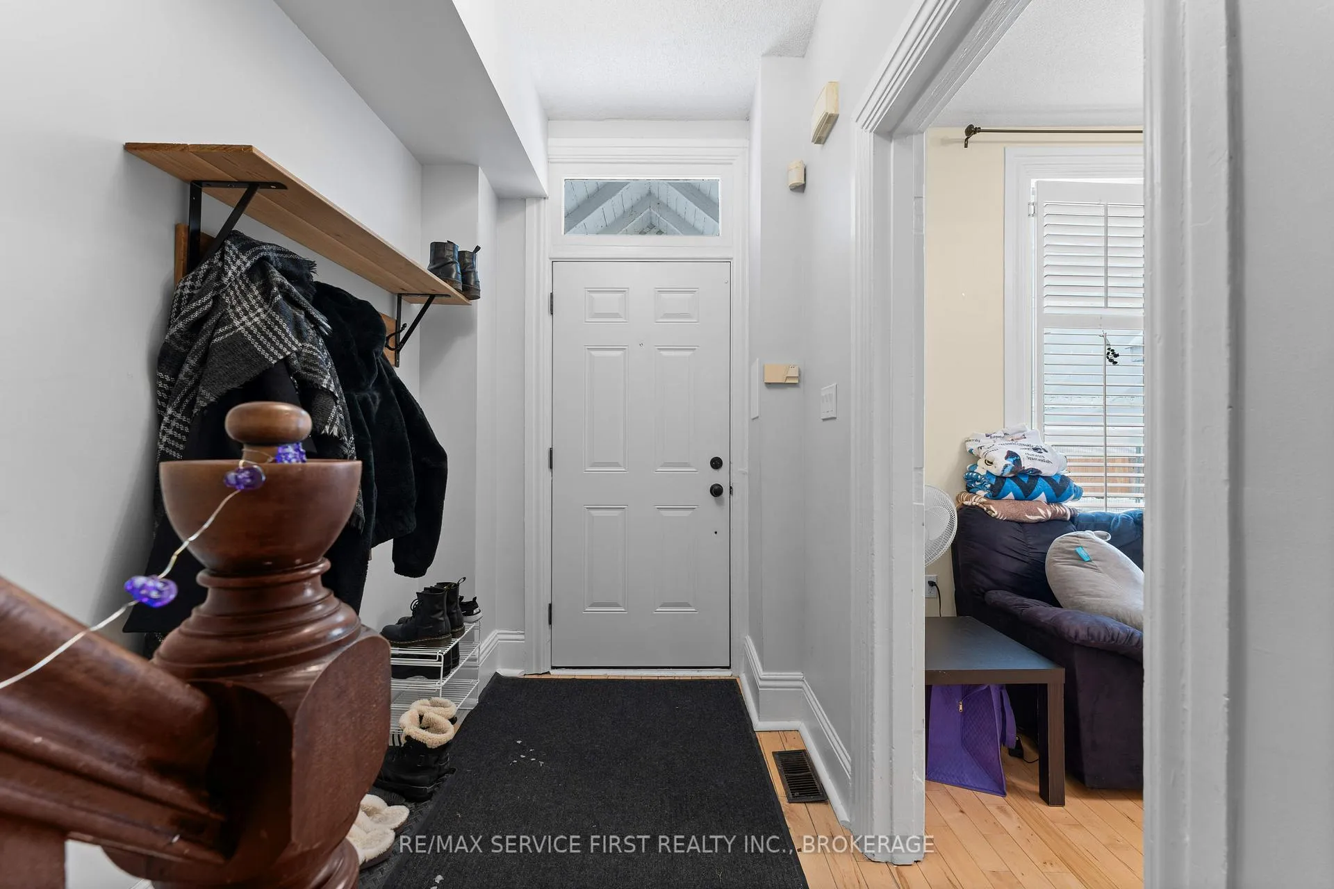 Photo 4 of 581 Victoria Street, Kingston, East of Sir John A. Blvd — HOMEH
