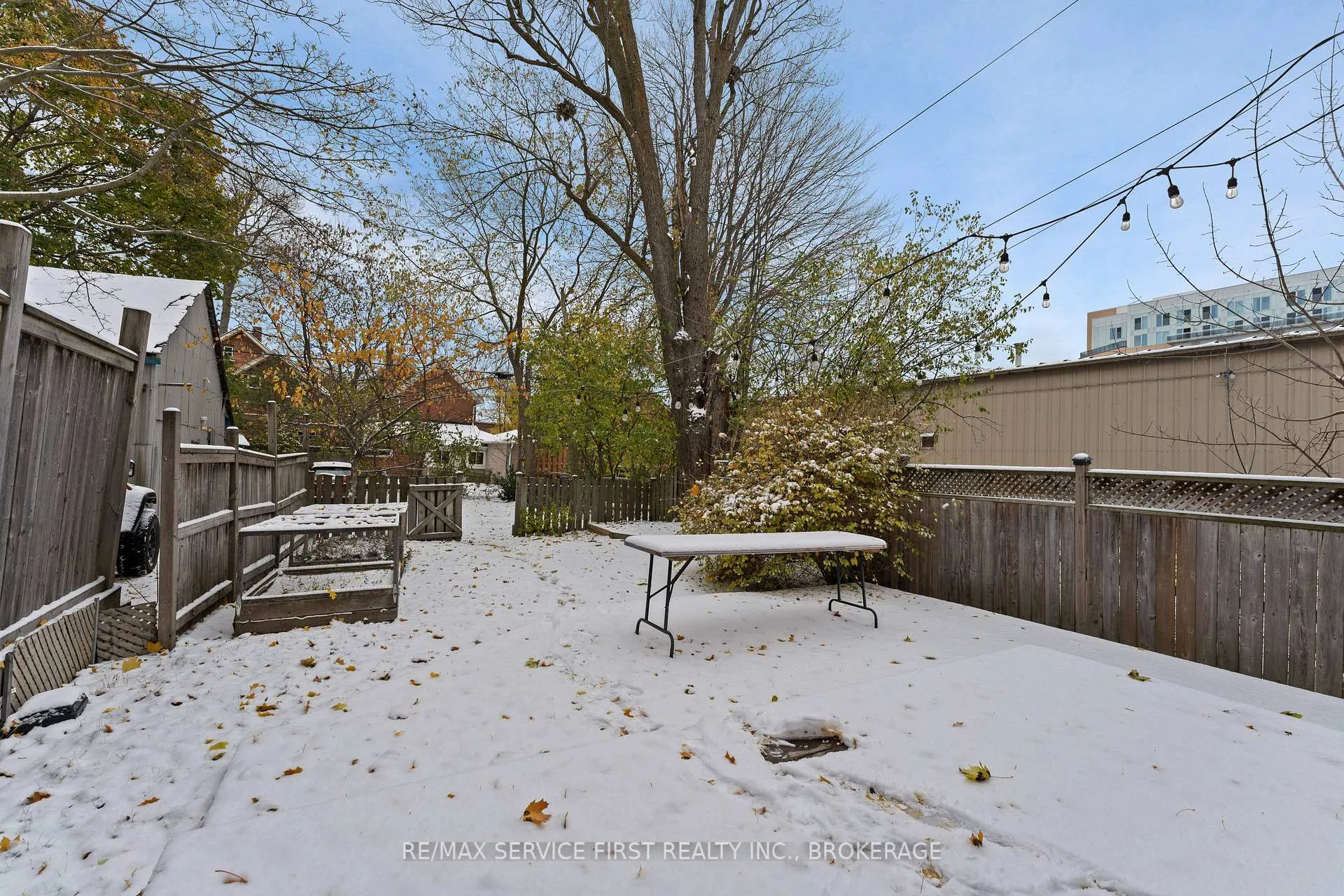 Photo 35 of 581 Victoria Street, Kingston, East of Sir John A. Blvd — HOMEH