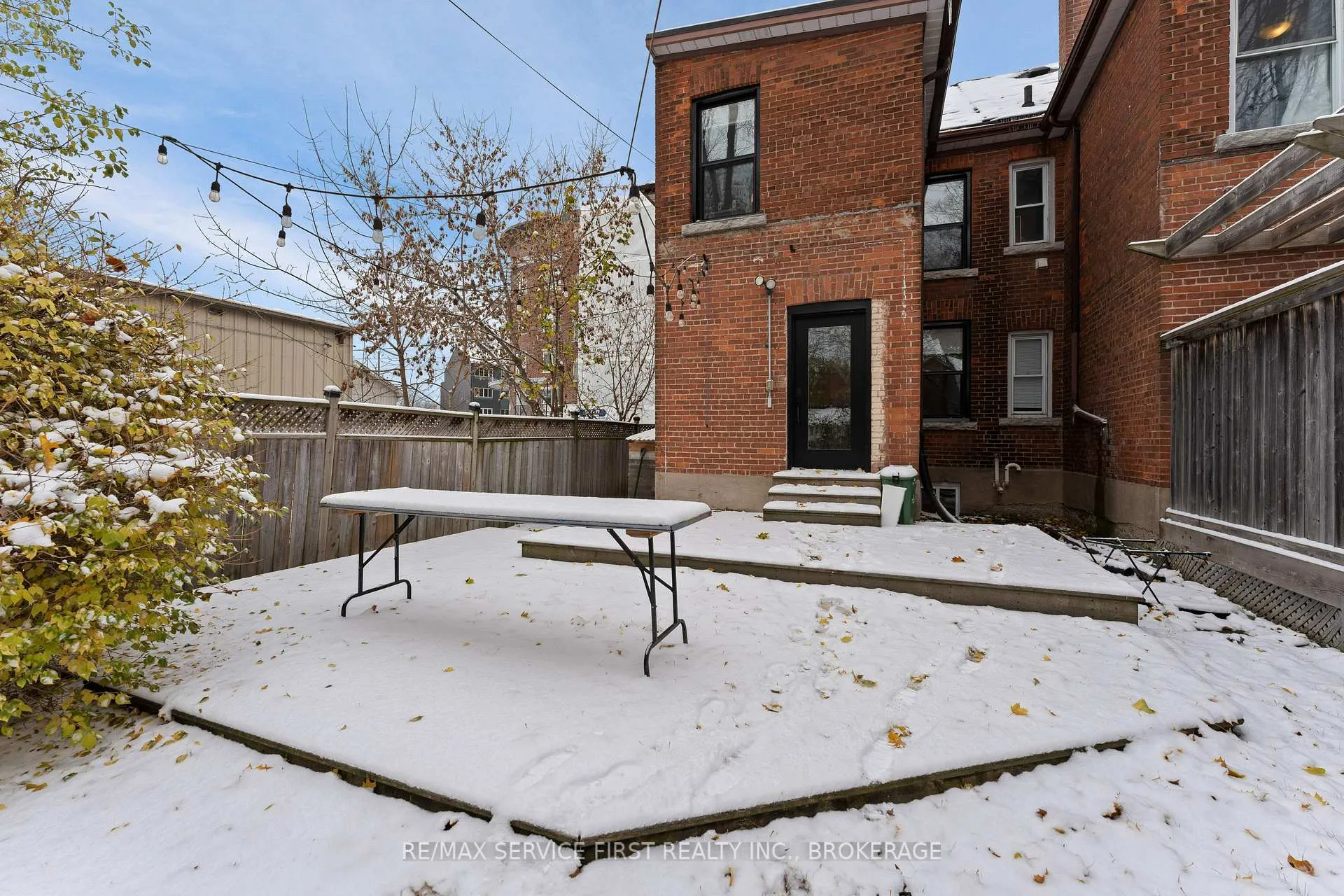 Photo 37 of 581 Victoria Street, Kingston, East of Sir John A. Blvd — HOMEH
