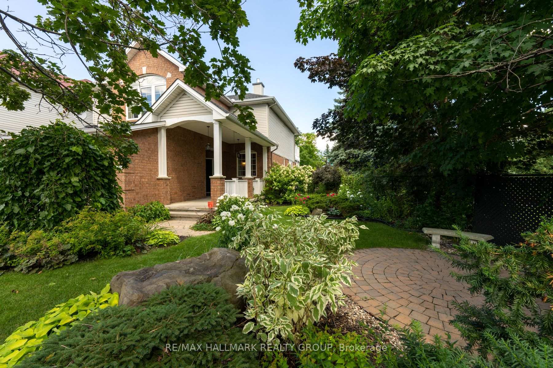 Photo 2 of 31 Bishops Mills Way, Ottawa, Kanata - Beaverbrook — HOMEH