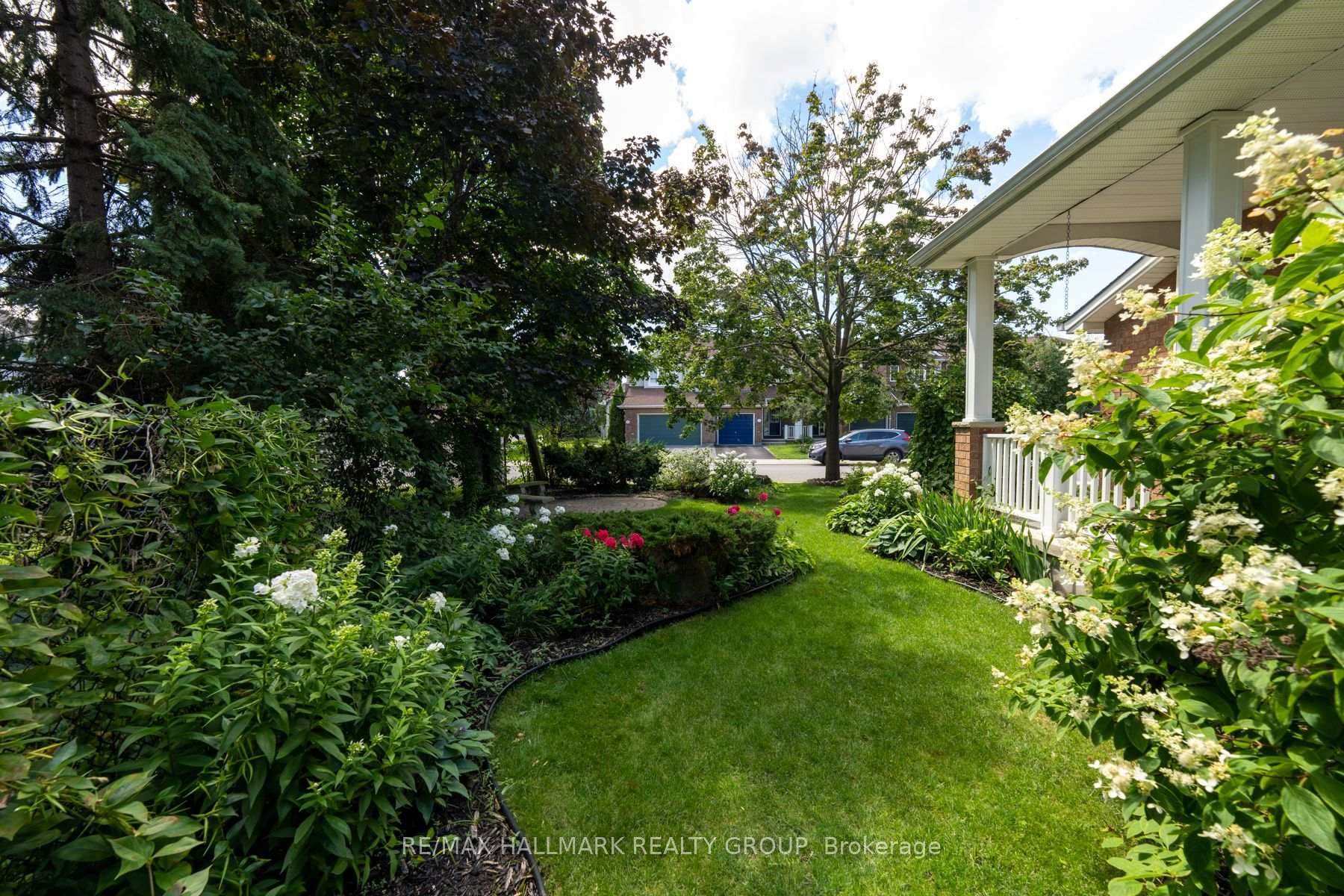 Photo 3 of 31 Bishops Mills Way, Ottawa, Kanata - Beaverbrook — HOMEH
