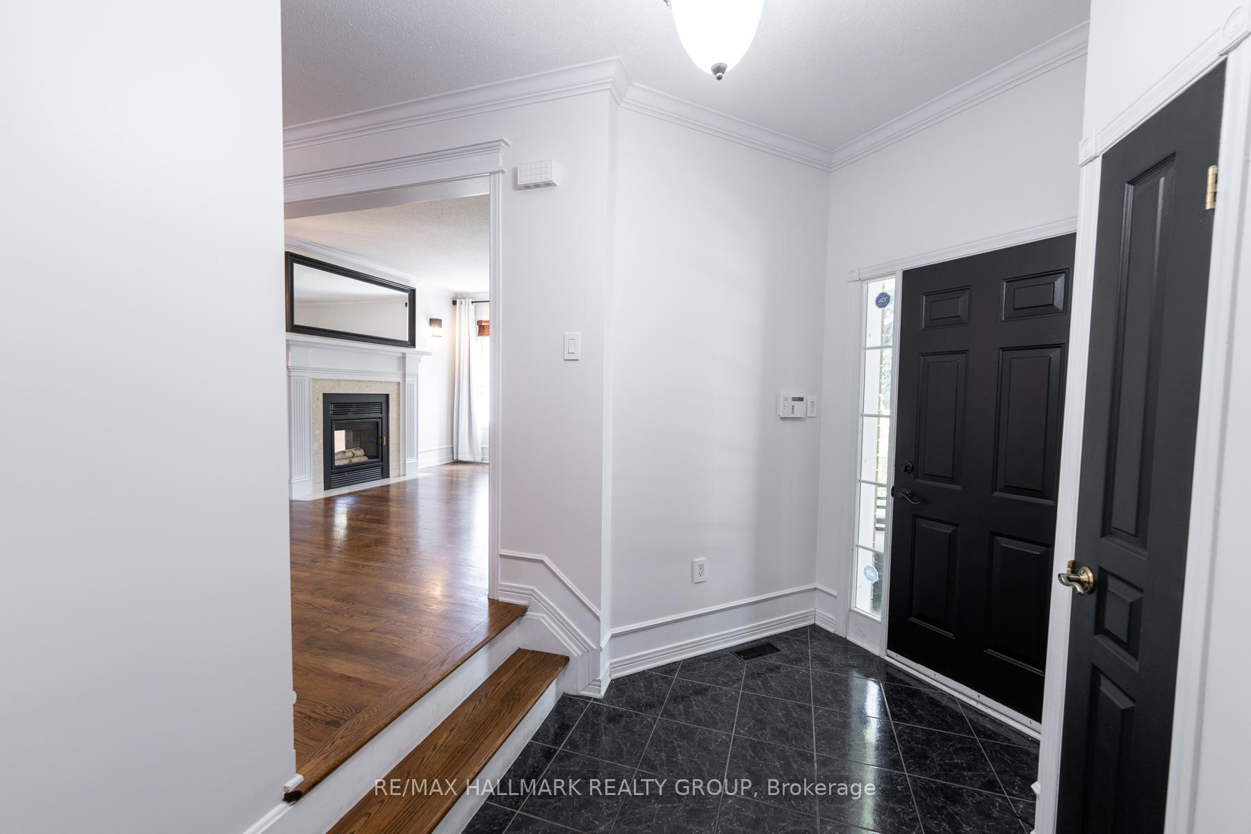Photo 5 of 31 Bishops Mills Way, Ottawa, Kanata - Beaverbrook — HOMEH