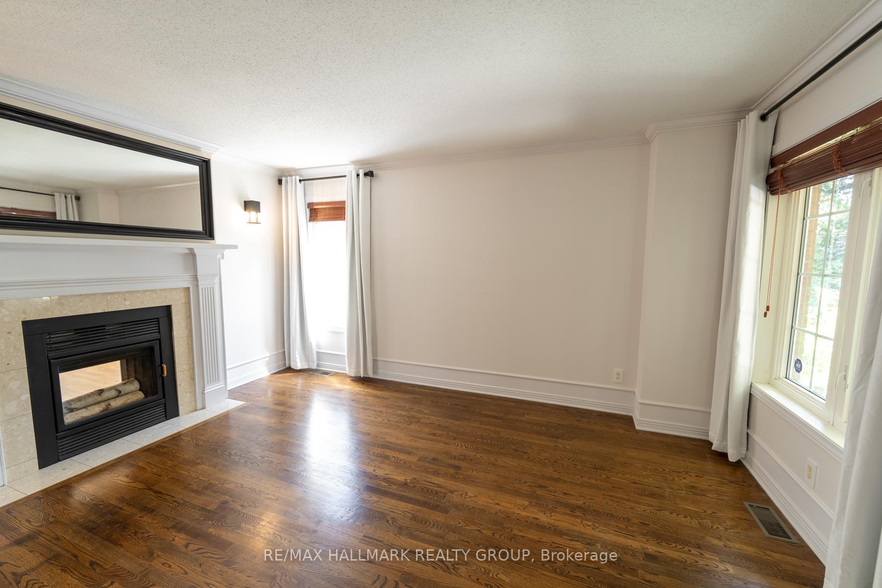 Photo 7 of 31 Bishops Mills Way, Ottawa, Kanata - Beaverbrook — HOMEH
