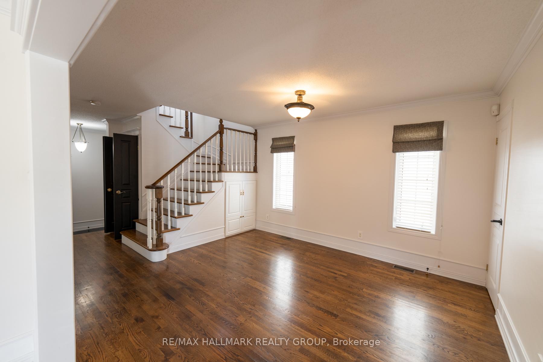 Photo 9 of 31 Bishops Mills Way, Ottawa, Kanata - Beaverbrook — HOMEH