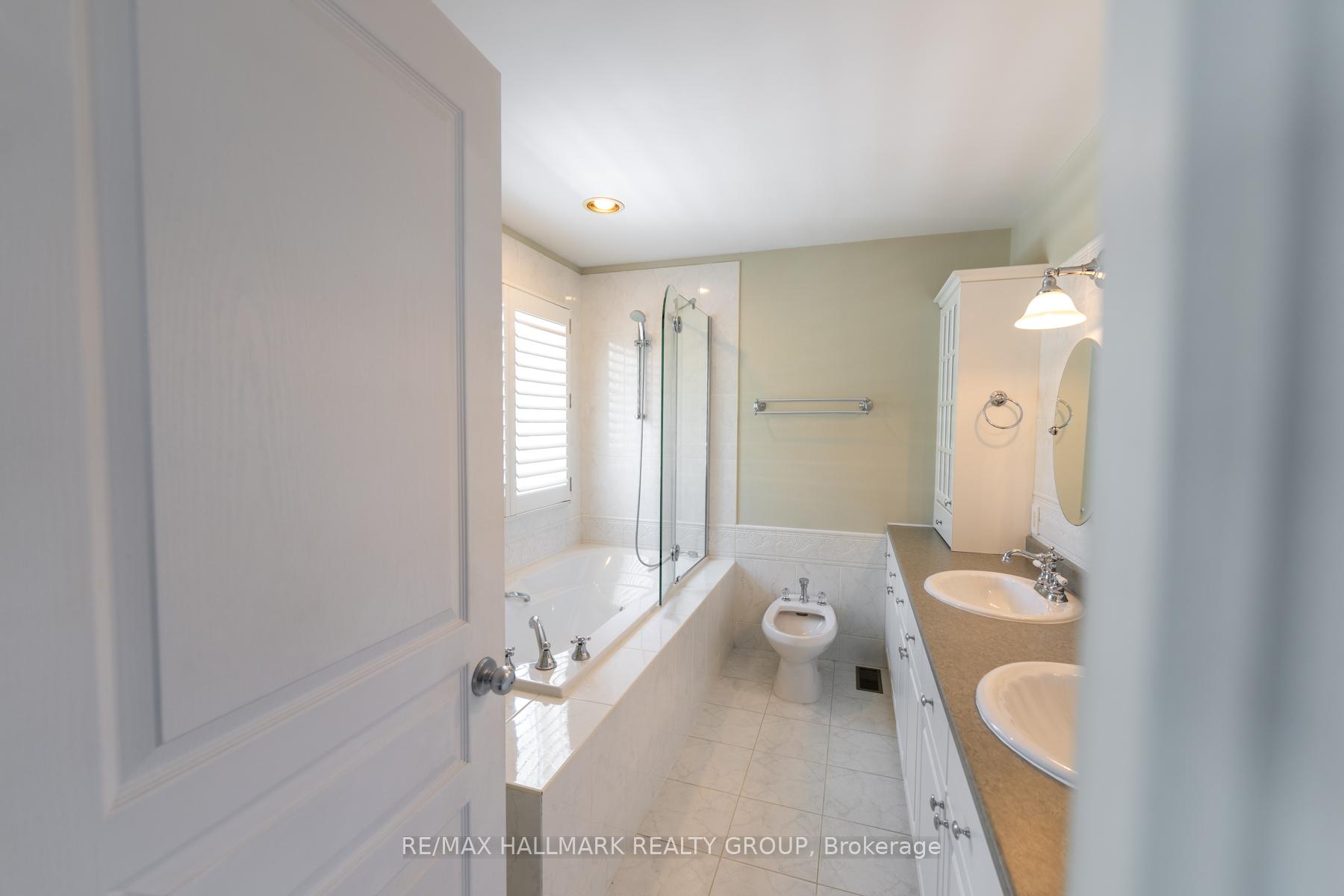 Photo 17 of 31 Bishops Mills Way, Ottawa, Kanata - Beaverbrook — HOMEH