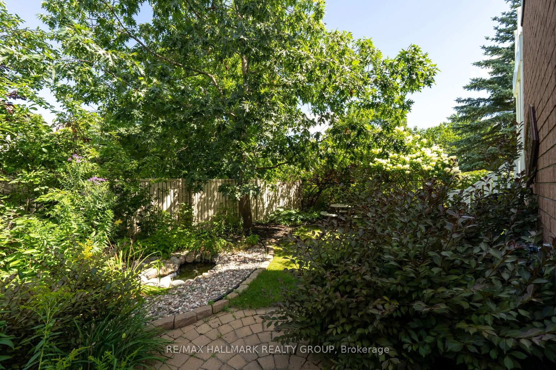 Photo 26 of 31 Bishops Mills Way, Ottawa, Kanata - Beaverbrook — HOMEH