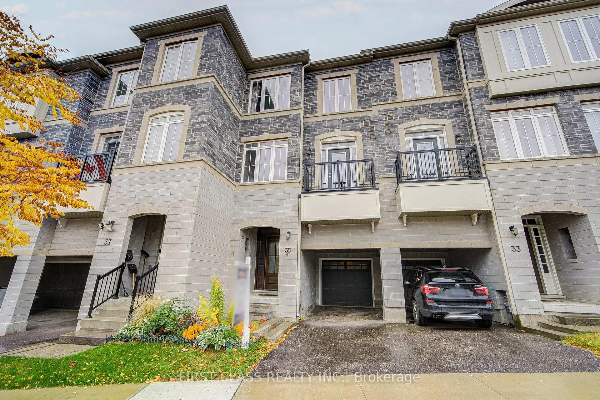 Photo 3 of 35 Thomas Foster Street, Markham, Berczy — HOMEH