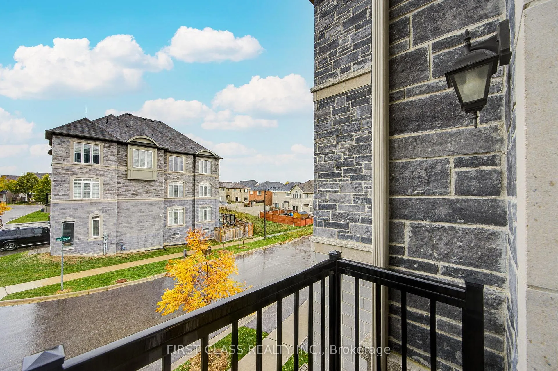 Photo 21 of 35 Thomas Foster Street, Markham, Berczy — HOMEH