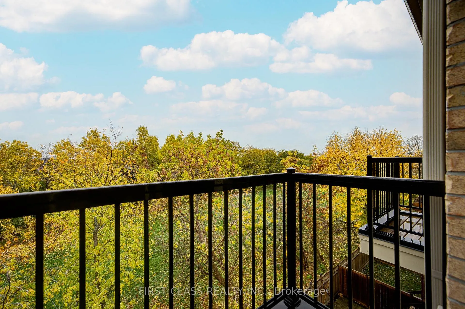 Photo 29 of 35 Thomas Foster Street, Markham, Berczy — HOMEH