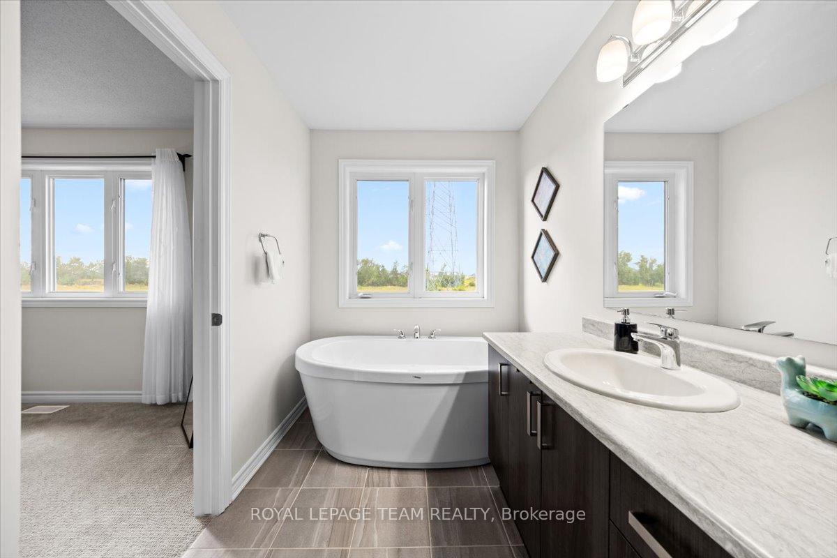 Photo 1 of 288 Livery Street, Ottawa, Kanata - Emerald Meadows/Trailwest — HOMEH