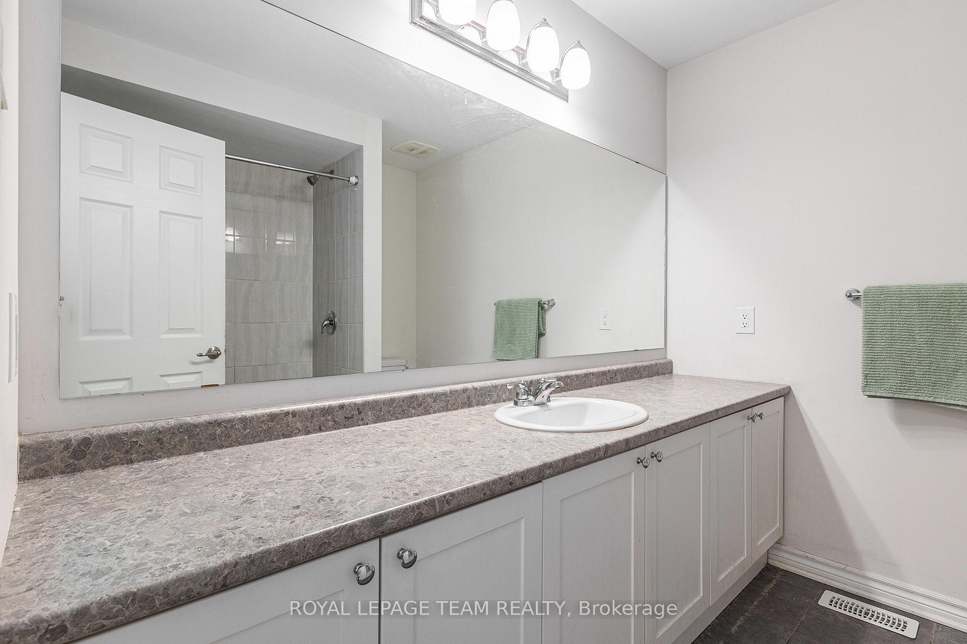 Photo 17 of 604 Malahat Way, Ottawa, Kanata - Emerald Meadows/Trailwest — HOMEH