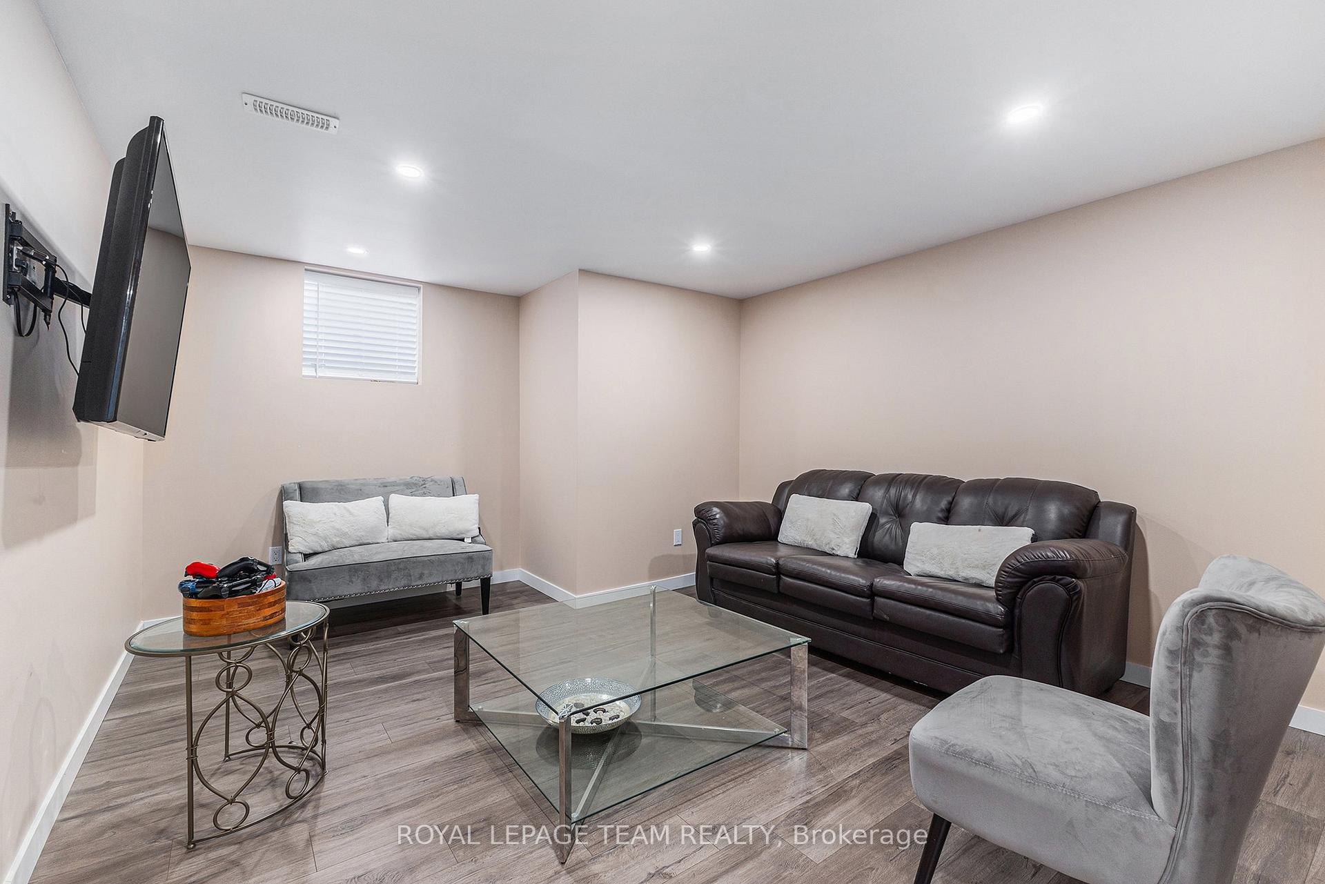 Photo 19 of 604 Malahat Way, Ottawa, Kanata - Emerald Meadows/Trailwest — HOMEH
