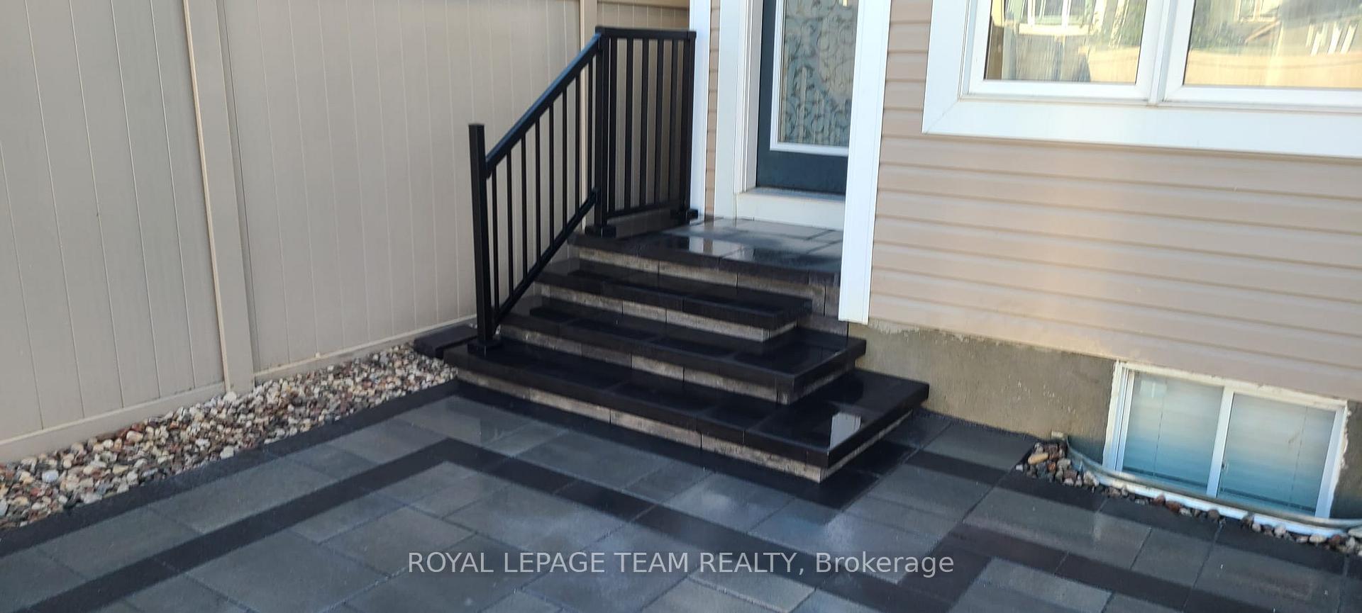 Photo 23 of 604 Malahat Way, Ottawa, Kanata - Emerald Meadows/Trailwest — HOMEH