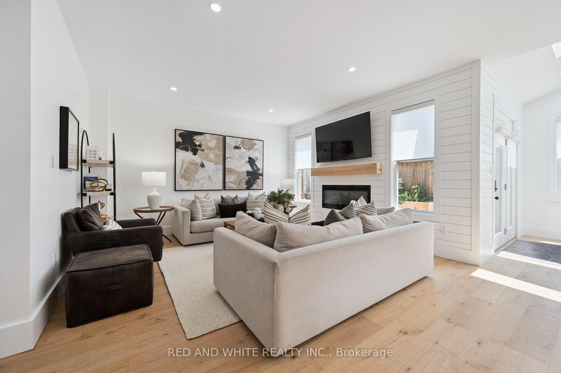Photo 10 of 135 Hawkswood Drive, Kitchener — HOMEH