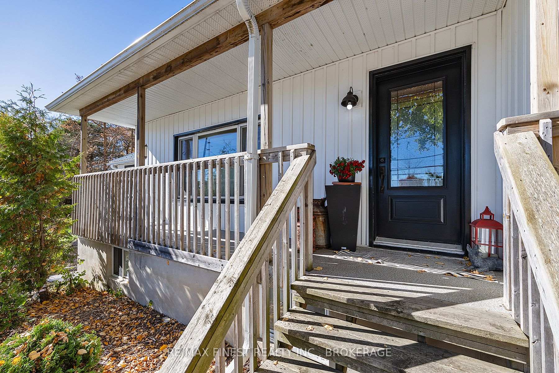 Photo 5 of 2313 Sydenham Road, Kingston, City North of 401 — HOMEH